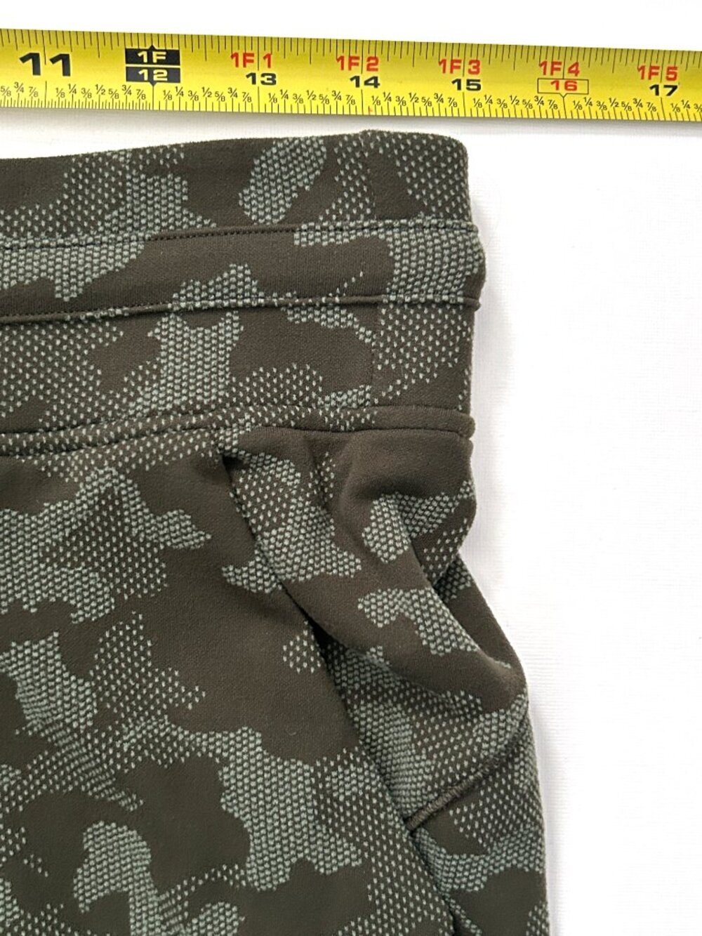 Lululemon Camo Joggers Ready To Rulu Athleisure Lounge Size 8 - Picture 4 of 6